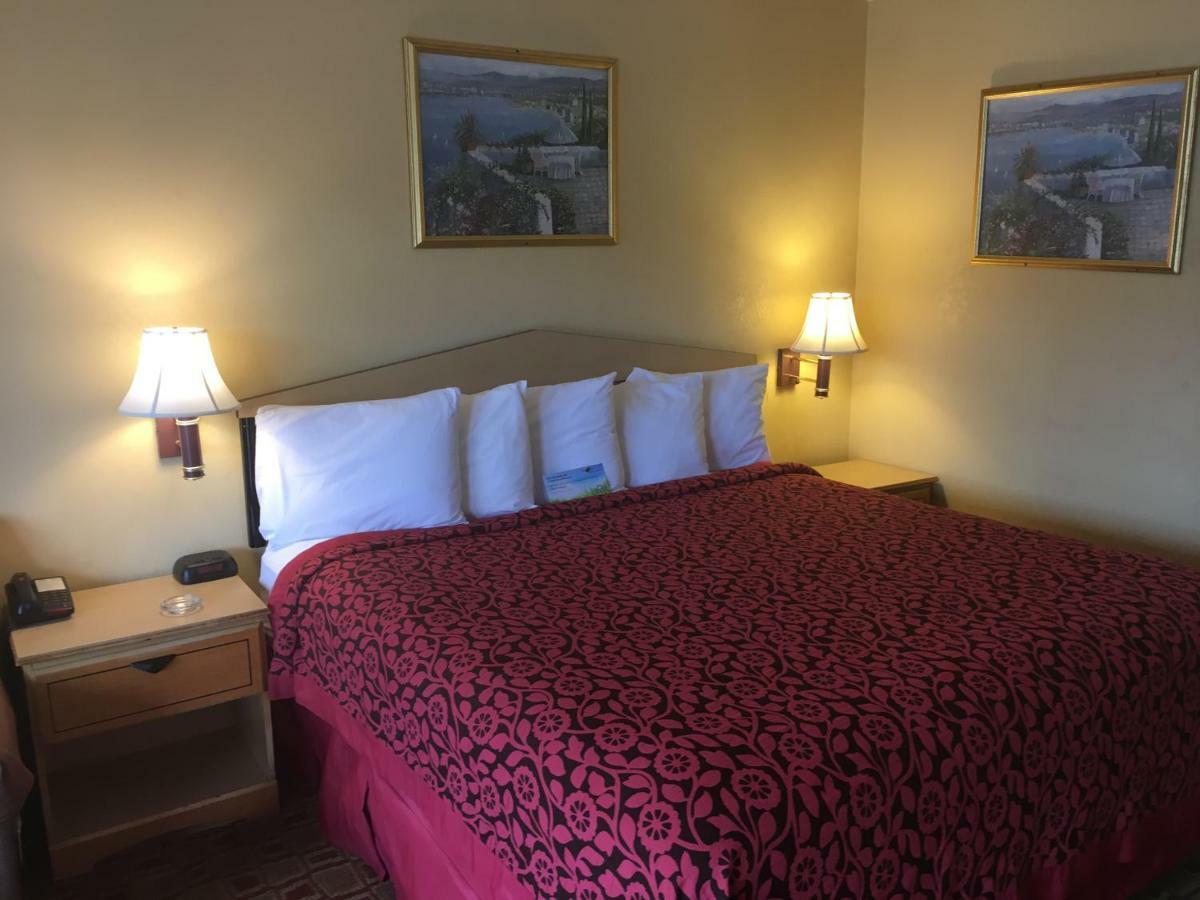 Days Inn By Wyndham Yazoo City Экстерьер фото
