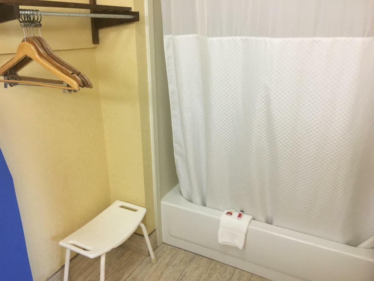 Days Inn By Wyndham Yazoo City Экстерьер фото